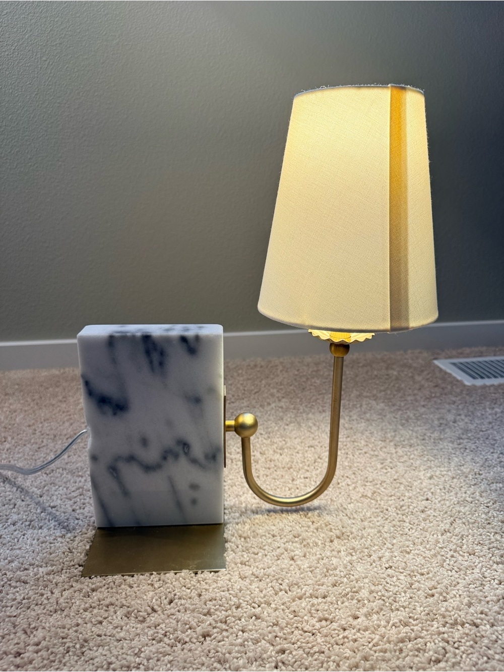 Viral, sold-out Hearth & Hand by Magnolia Marble Bookshelf Light - Picture 4 of 6